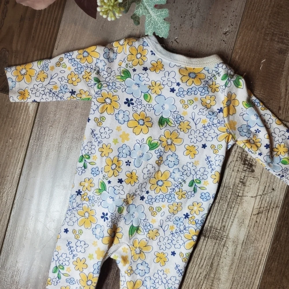 Nine West Baby Girl Footed Sleeper Size 0-3M NWOT White Blue Yellow Green Floral